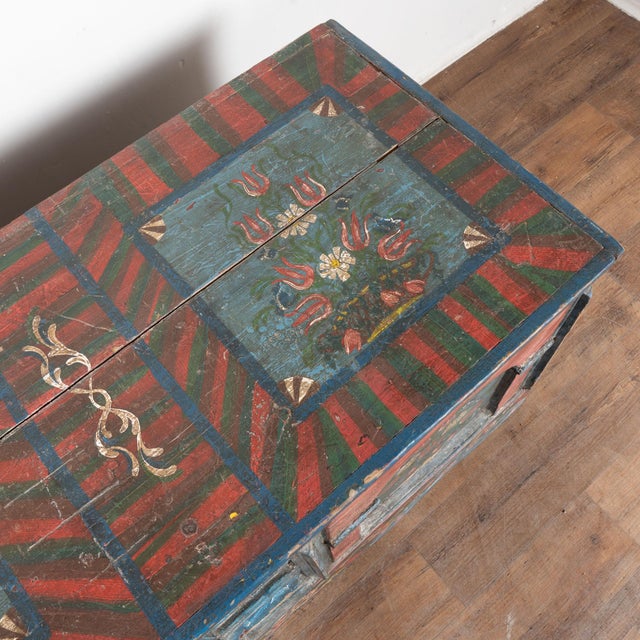 19th Century Original Blue and Red Painted Pine Large Flat Top Trunk For Sale - Image 6 of 15