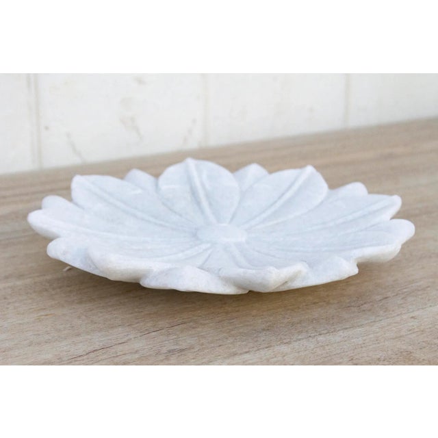 Artisan Carved Marble Flower Plate For Sale In Los Angeles - Image 6 of 8