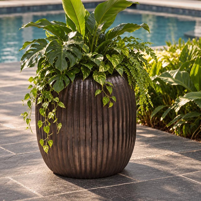 Modern Fluted Bronze Donut Planter For Sale In Los Angeles - Image 6 of 6