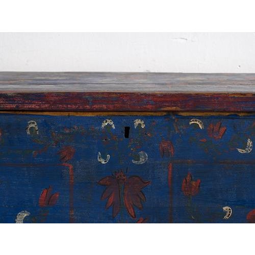 Antique Navy Blue Trunk with Floral Details, 1920s For Sale - Image 9 of 12