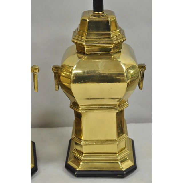 Late 20th Century Vintage Chinoiserie Chinese Ginger Jar Brass Plated Metal Table Lamps - A Pair For Sale - Image 5 of 14
