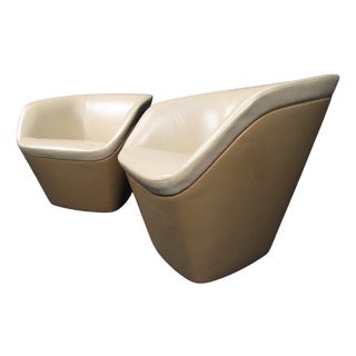 1970s Pair of Vintage Modern Two-Tone Leather Tub Chairs - 2 Pieces For Sale