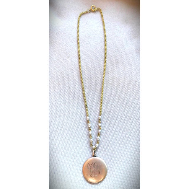 Gold Antique 10k Gold Open Locket, Vintage Gold and Pearl Bead Chain For Sale - Image 8 of 10