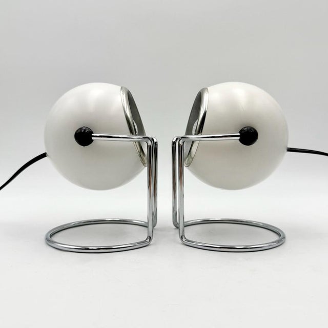 Italian Targetti Sankey Eyeball Lamps in White and Chrome, 1970s, Set of 2 For Sale - Image 4 of 16