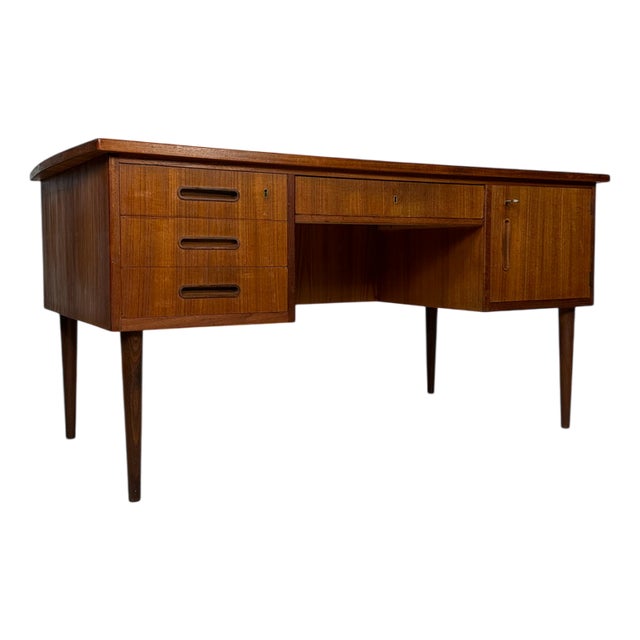 Vintage Scandinavian Curved Teak Writing Desk, 1960s For Sale