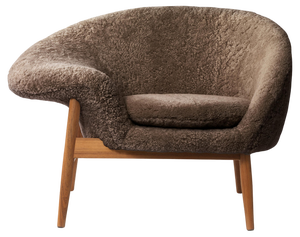 Fried Egg Left Lounge Chair in Drake Sheepskin by Warm Nordic