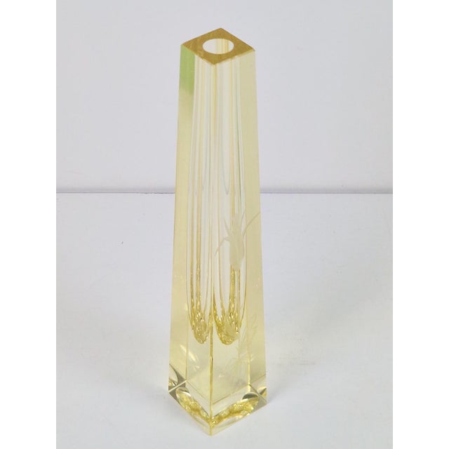 1960s Citrine Drop Cut Engraved Glass Vase by Antonin Drobnik for ZBS, 1960s For Sale - Image 5 of 14