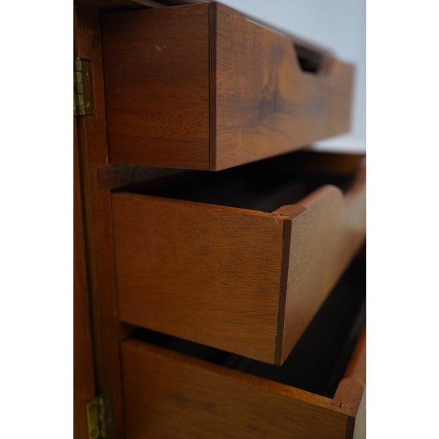 1970s Bench Made Chippendale Style 2 Door Walnut Jewelry Box For Sale - Image 5 of 12