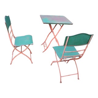 Mid-Century Distressed Painted Iron Garden Table and Chairs, Set of 3 For Sale