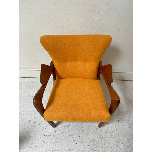 1960s Vintage Wing Back Sculptural Walnut Lounge Chair - Attributed to Adrian Pearsall For Sale - Image 5 of 8