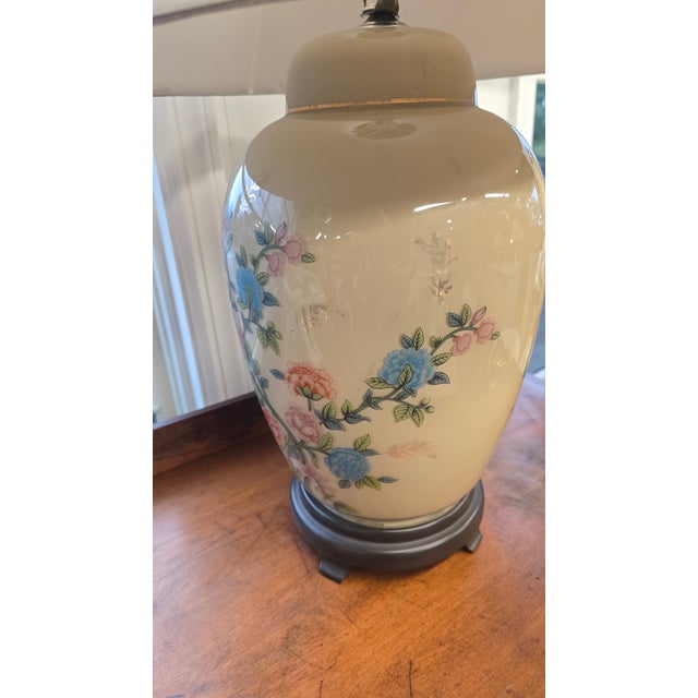 Metal Vintage Chinoiserie Handpainted Glass Oriental Lamp For Sale - Image 7 of 9