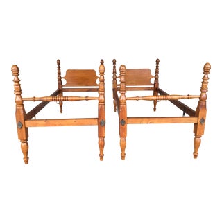Frederick Duckloe Tiger Maple Childs Twin Acorn Poster Beds - a Pair For Sale
