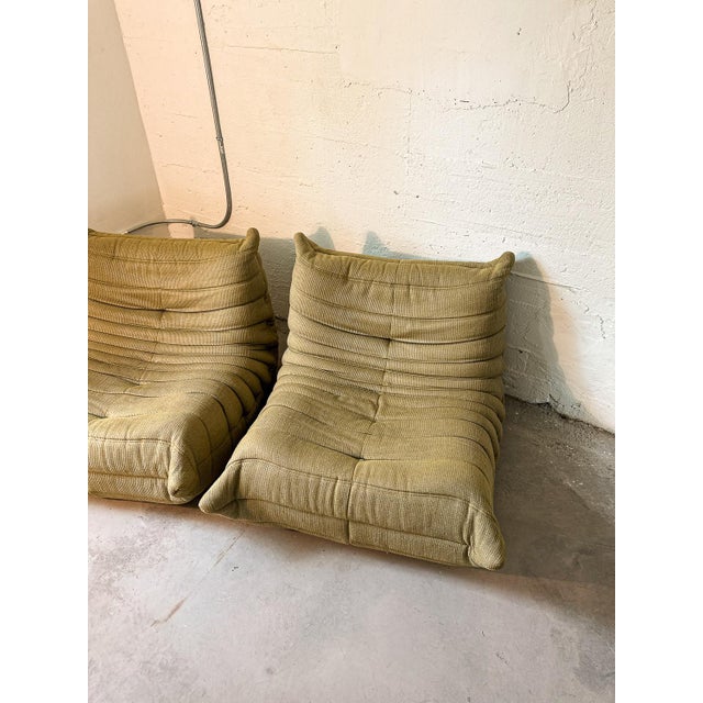 Mid-Century Modern Togo Lounge Chairs by Michel Ducaroy for Ligne Roset Circa 1970, France - Set of 2 For Sale - Image 3 of 6