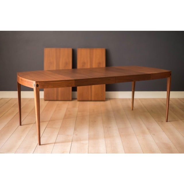 Brown Vintage Walnut and Rosewood Directional Dining Table by Kipp Stewart for Calvin Furniture For Sale - Image 8 of 18
