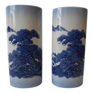 Hand Painted Japanese Vases - A Pair For Sale