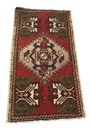 Vintage Handmade Rug- 1′7″ × 3′