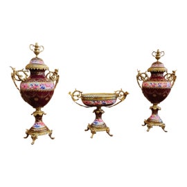 Example of Vessels & Vases Sale