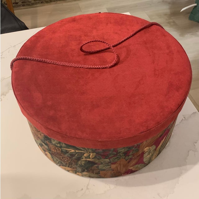 Hollywood Regency Set of Tapestry Hat Boxes For Sale - Image 4 of 7