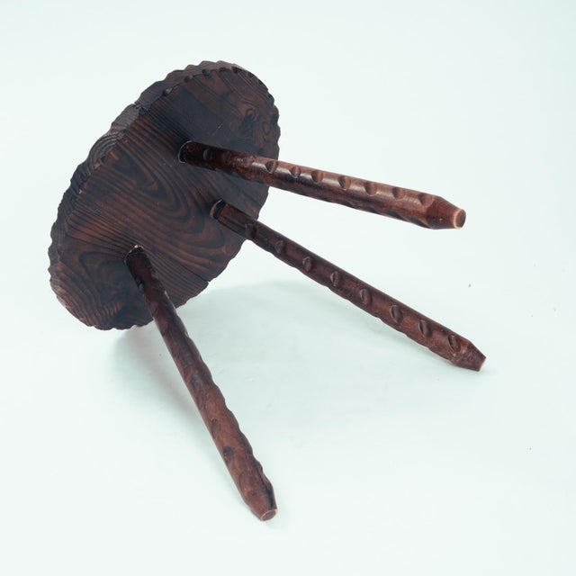 Brutalist Tripod Side Table in Carved Wood, 1960s For Sale - Image 3 of 13