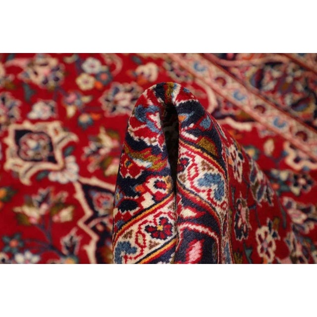 Kashan Rug in Hand-Knotted Virgin Wool For Sale - Image 9 of 11