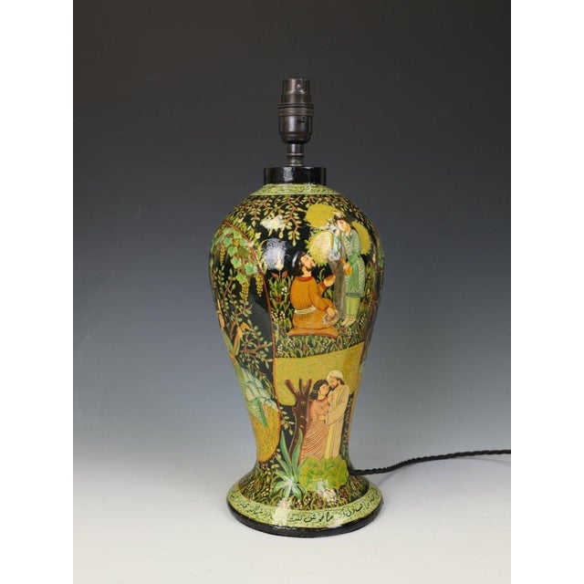 Indian Kashmiri Papier-Mâché Table Lamp with Hand-Decorated Romantic Scenes, 1930 For Sale - Image 12 of 13