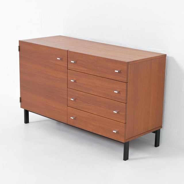 Model 1054 Storage by Pierre Guariche for Meurop, 1960s For Sale - Image 6 of 18
