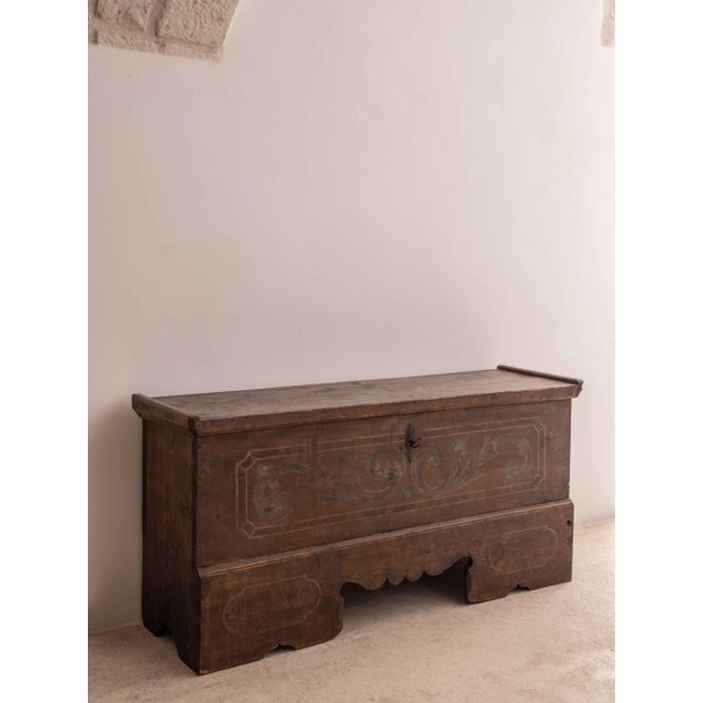 French Trunk, Alsace, 18th Century For Sale - Image 3 of 9