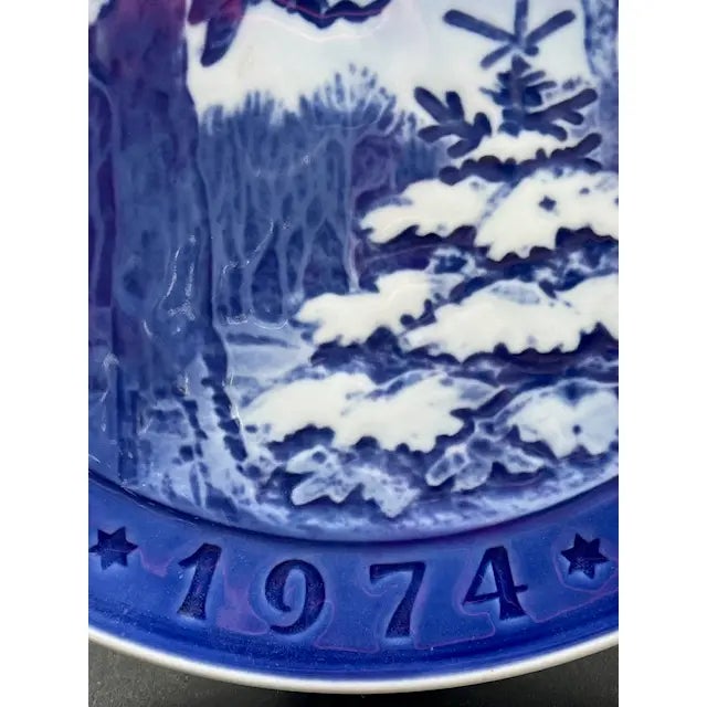 20th Century Royal Copenhagen Blue & White Winter Owl Plate For Sale In Philadelphia - Image 6 of 18