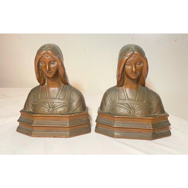 Up for sale is a wonderful pair of antique 19th century figural bronze clad bookends. Each is in the form of a realistic...