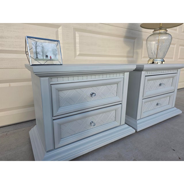 Mid-Century Modern Vintage Oak Nightstands With Lattice Inlay, 2 Pieces For Sale - Image 3 of 7