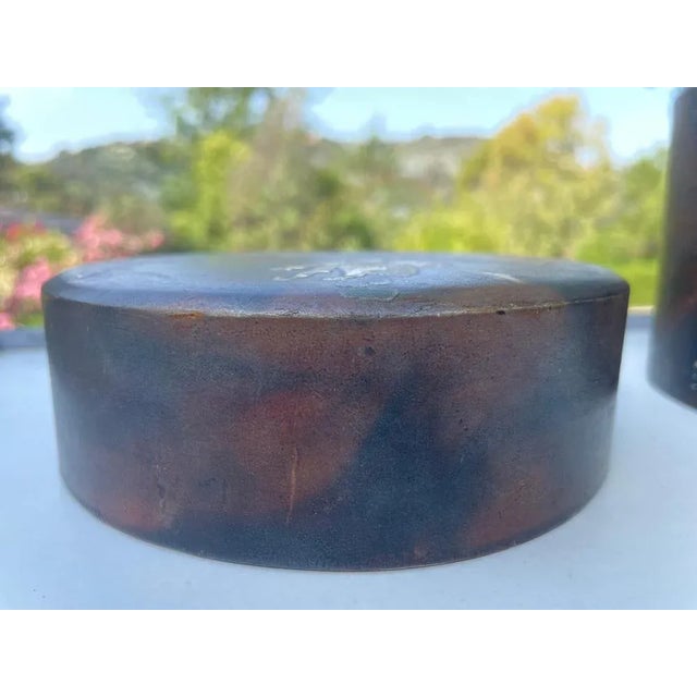 Japanese Cylindrical Box in Brown Lacquer Paint with Flower Decoration For Sale - Image 9 of 10