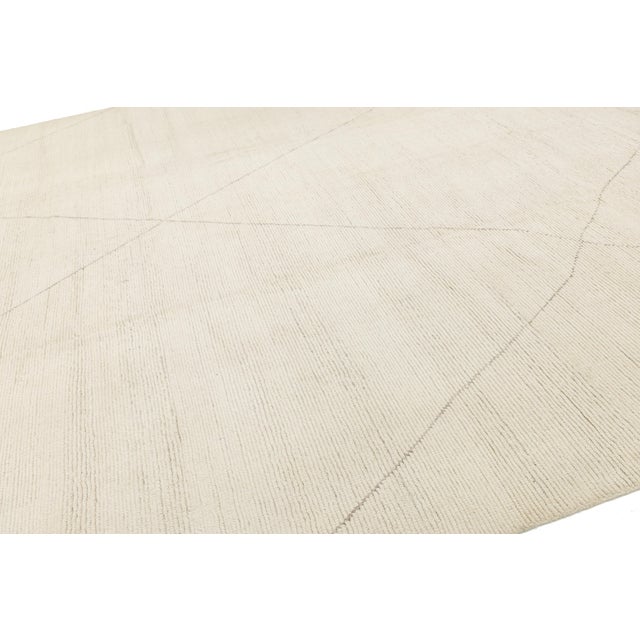 Ivory Modern Minimalist Beni Ourain Style Hand-Knotted Wool Rug 12x15 For Sale In New York - Image 6 of 10