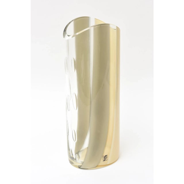 Murano Vintage Seguso Vetri d'Arte Striped Tan, Beige, Gray Glass Vase With Large Side Bubbles For Sale - Image 11 of 13
