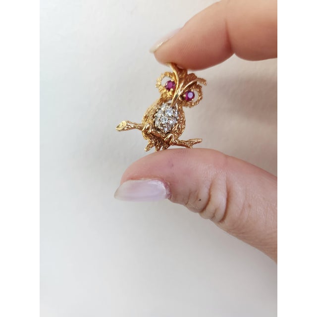 Vintage Owl Diamond and Ruby Eyes Brooch 14k Yellow Gold For Sale In Los Angeles - Image 6 of 7