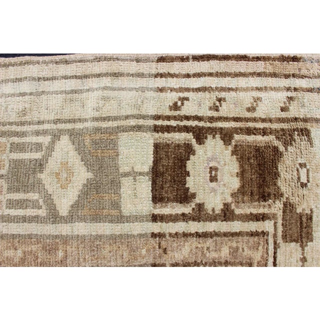 Early 20th Century Large Square Size Vintage Turkish Oushak Rug in Earthy Tones With Medallion For Sale - Image 9 of 12