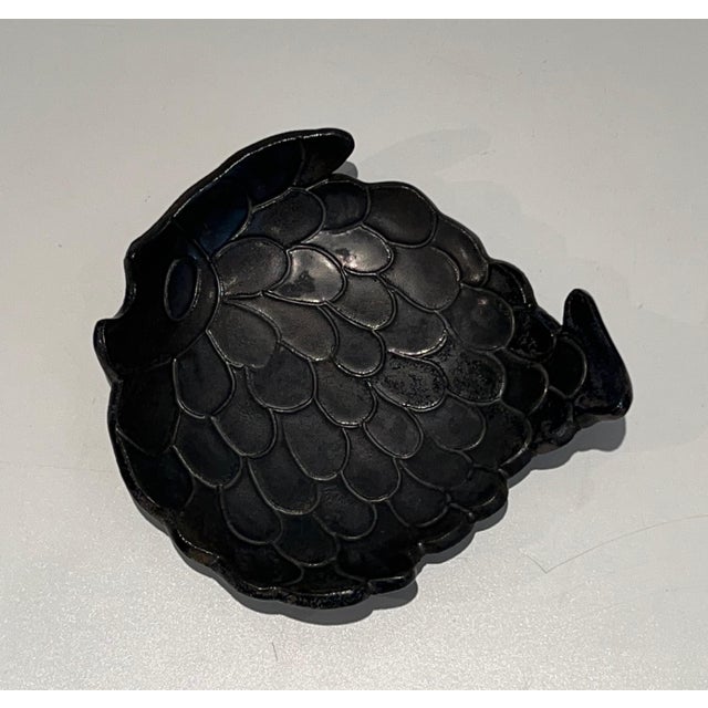 Black Empty pocket representing a fish French work. Circa 1970 For Sale - Image 8 of 8