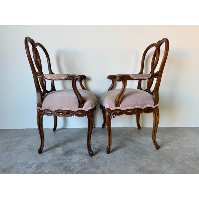 Wood 1970s Vintage Hollywood Regency Italian Carved Ribbon and Shell Back Walnut Armchairs - A Pair For Sale - Image 7 of 12