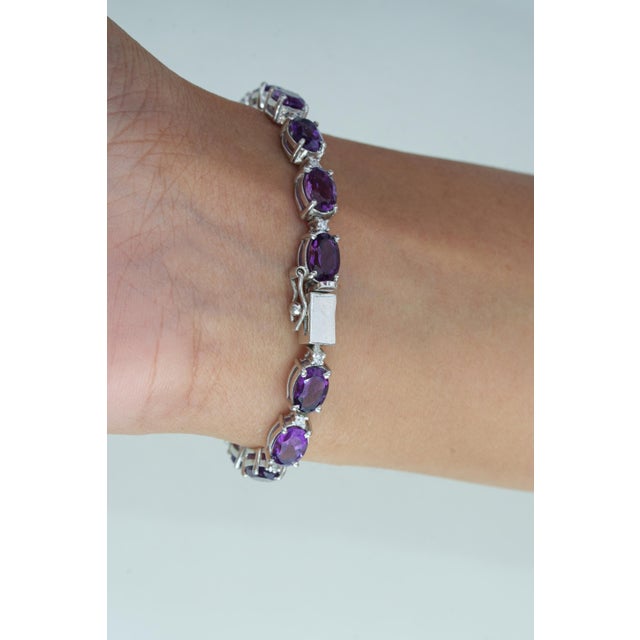 Hallmarked 925 Sterling Silver East West 13.65 Ct Oval Amethyst Tennis Bracelet For Sale - Image 10 of 13