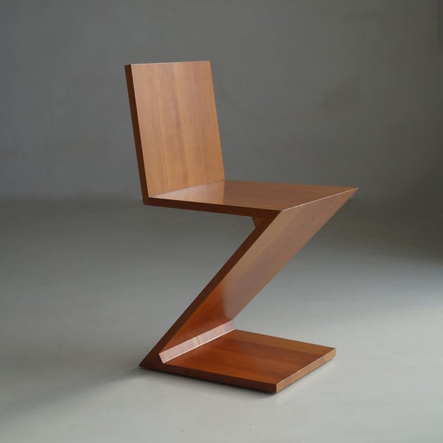 Modern Vintage Zig Zag Chair by Gerrit Thomas Rietveld for Cassina, 1990s For Sale - Image 3 of 18