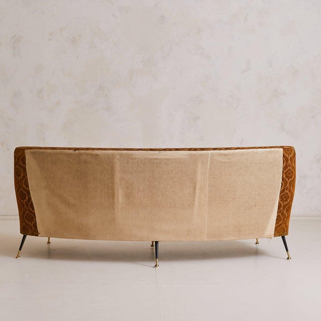 1960s Italian Curved Sofa with Original Jacquard Upholstery, 1960s For Sale - Image 5 of 11