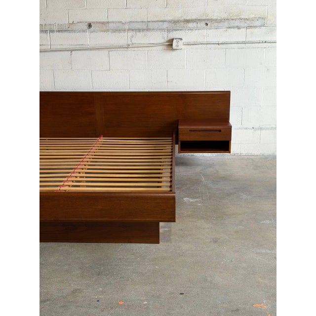 Mid-Century Modern Jesper Teak Queen Platform Bed With Floating Nightstands Danish Mid-Century Modern 1970s For Sale - Image 3 of 11