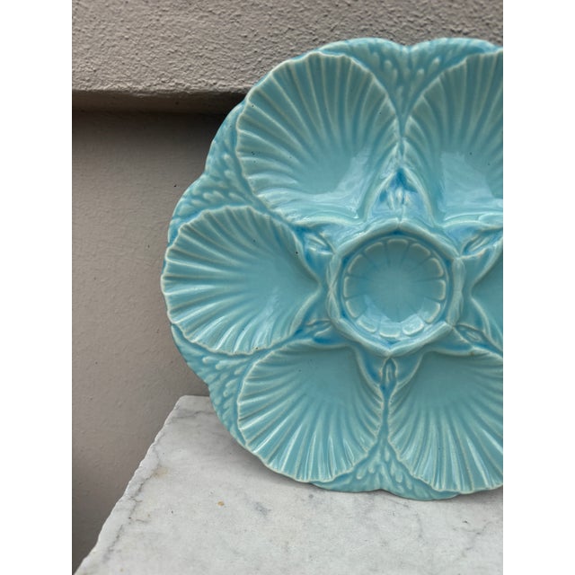 French aqua turquoise Majolica oyster plate signed Sarreguemines Majolica, circa 1870. 6 shells and space for the lemon on...