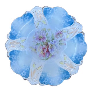 Mid 20th Century Gilded Blue and White Floral Motif Decorative Porcelain Bowl For Sale