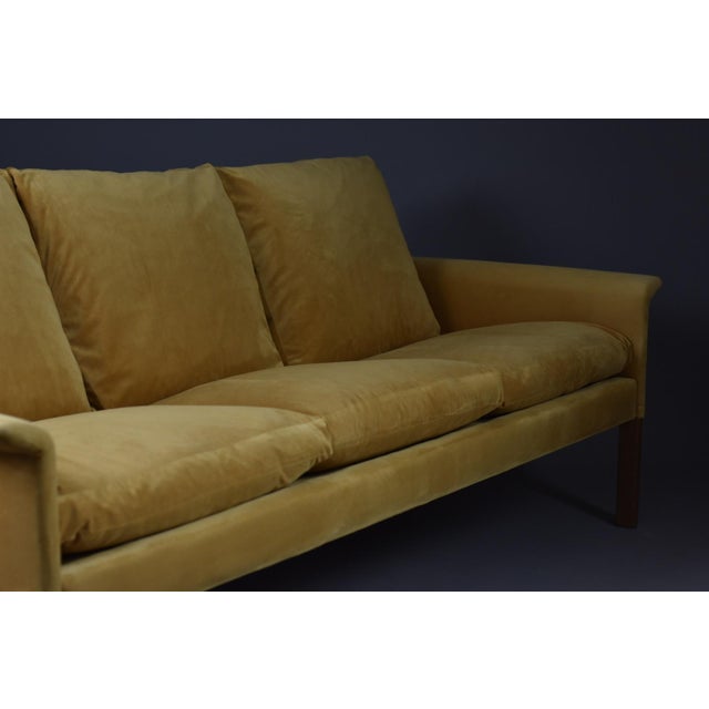 Model 500 Lounge Set in Yellow Velvet by Hans Olsen, Denmark, 1960s, Set of 3 For Sale - Image 12 of 13