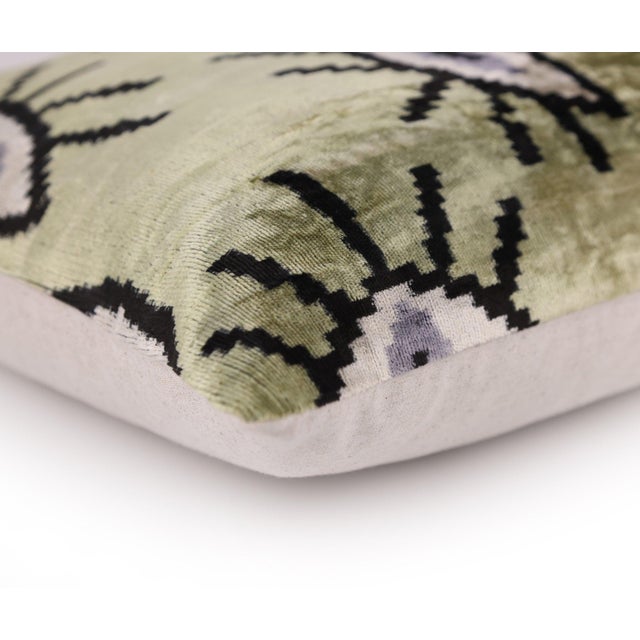 2020s Surreal Eye Pattern Velvet Pillow – Handmade 16x24 Lumbar For Sale - Image 5 of 8