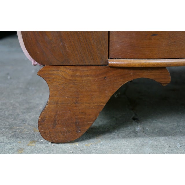 Antique Victorian American Empire Serpentine Walnut Pink Camelback Sofa Loveseat For Sale - Image 12 of 15