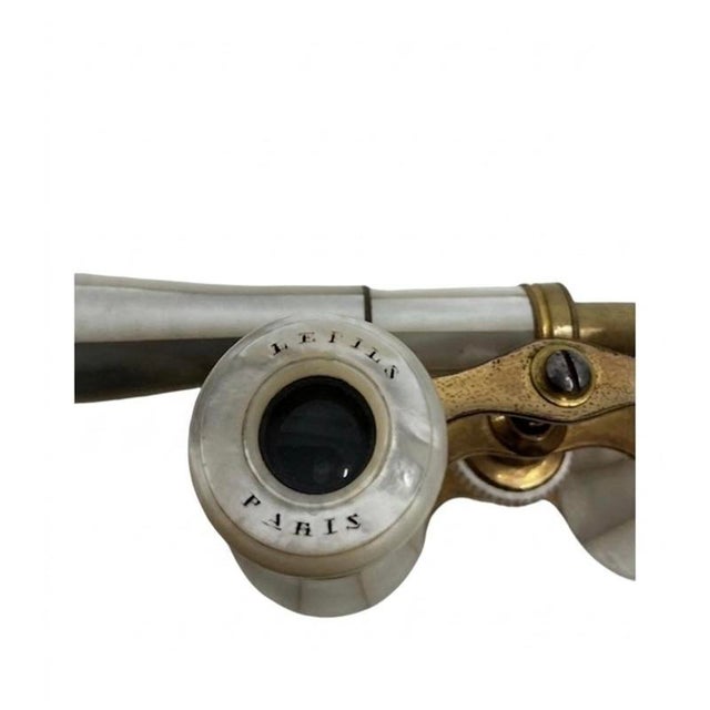 LeMaire Paris Antique French Lemaire j.e. Fils Paris Mother of Pearl & Brass Opera Glasses With Telescoping Handle - 7" For Sale - Image 4 of 6