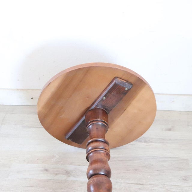 1990s Vintage Pedestal Table in Walnut, 1990s For Sale - Image 5 of 11