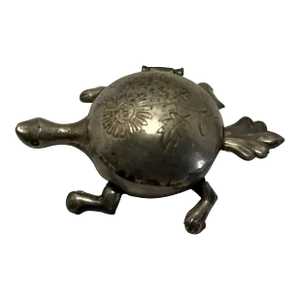 1920s Antique Silver Plated Miniature Candy Hinged Turtle Snuff Pill Box Trinket