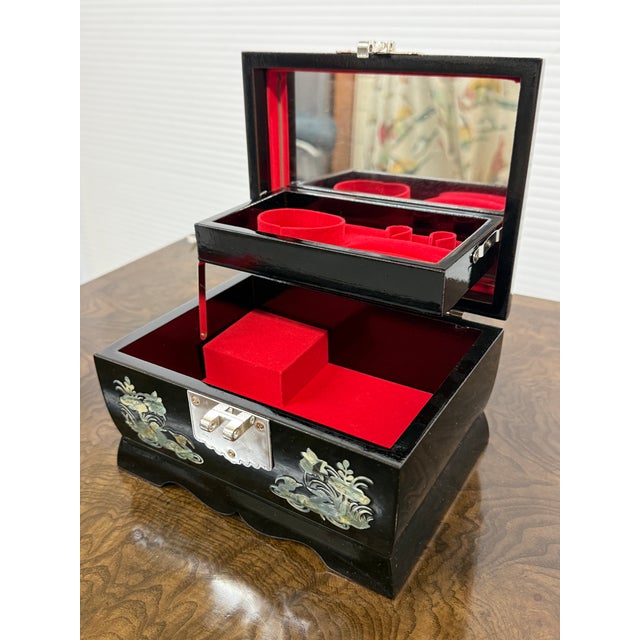 Asian Korean Black Lacquer + Mother of Pearl Locking Jewelry Box, Small For Sale - Image 3 of 12